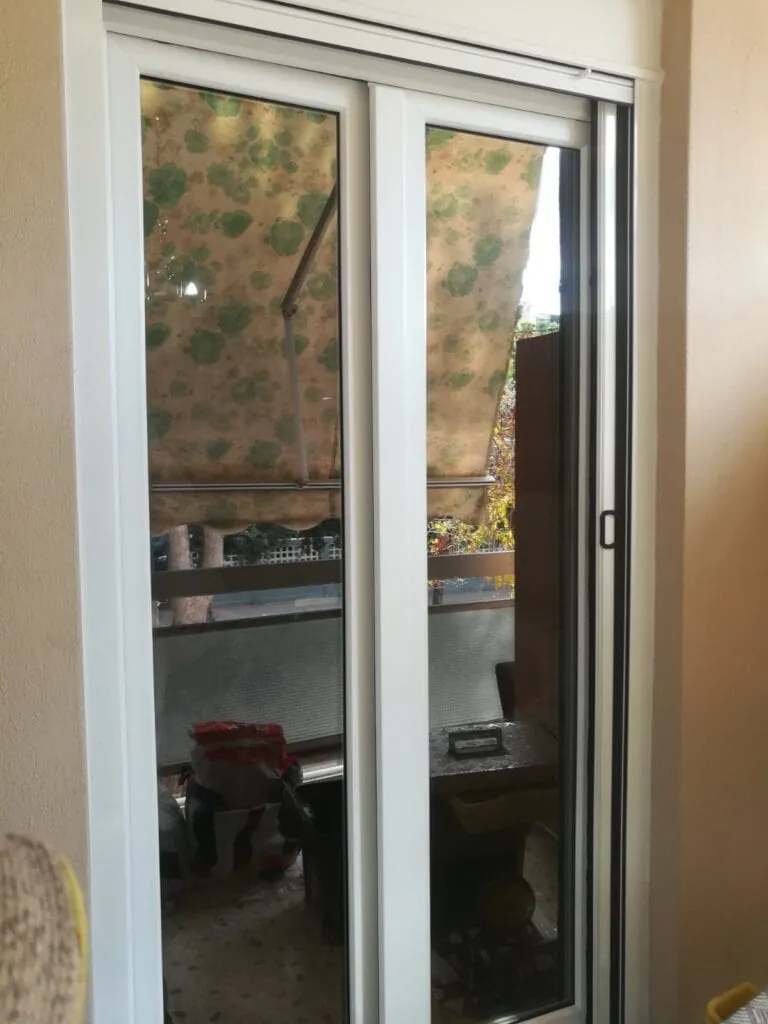 τοποθέτηση pvc μπαλκονόπορτες στην Καλλιθέα