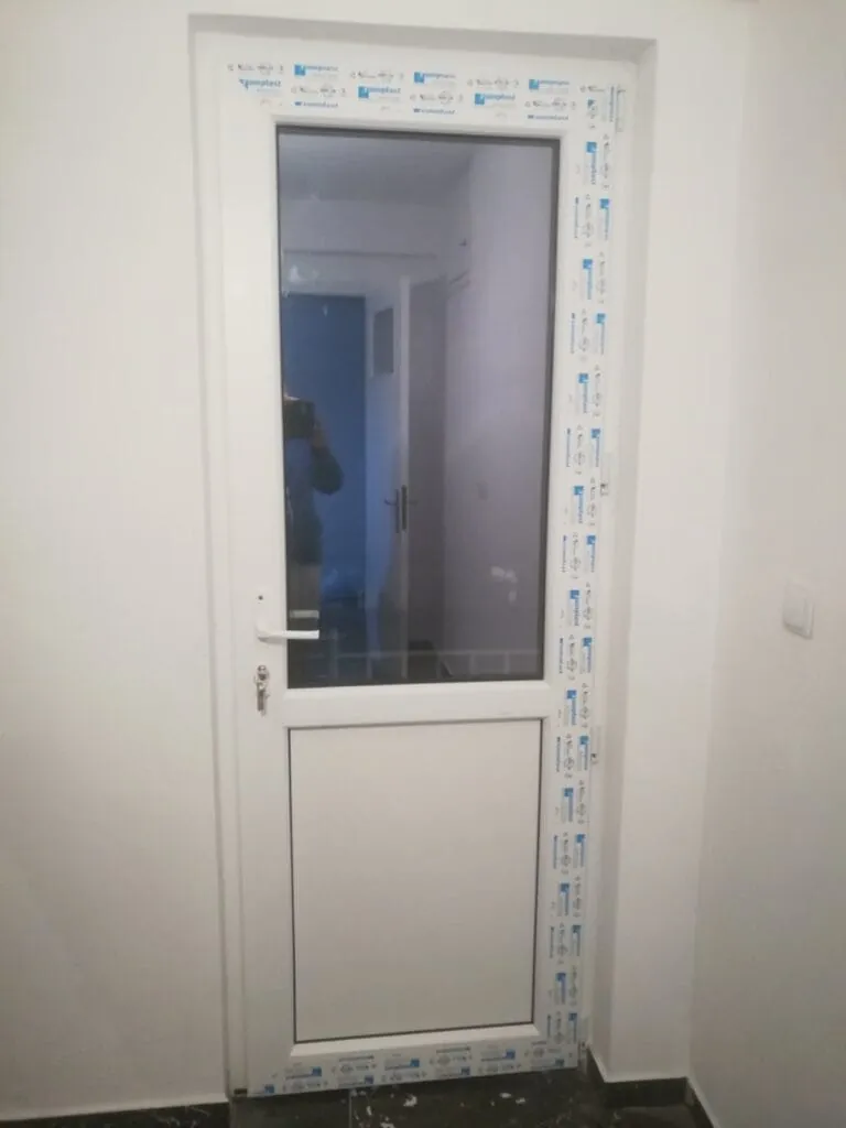 κουζινόπορτα pvc Περισσος