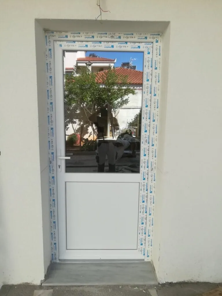 πόρτα κήπου pvc τεχνοπαν