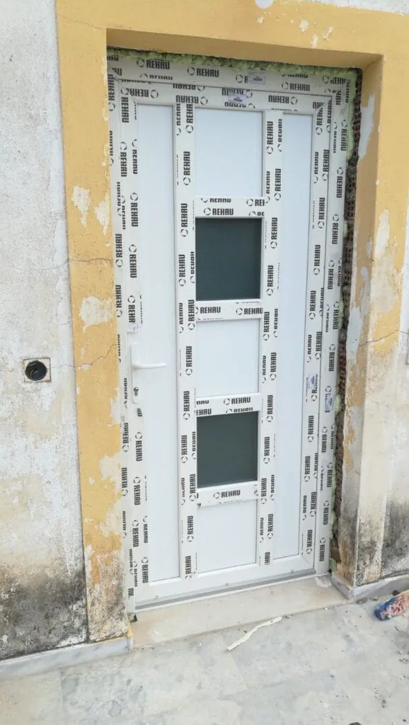 πόρτα Pvc τεχνοπάν