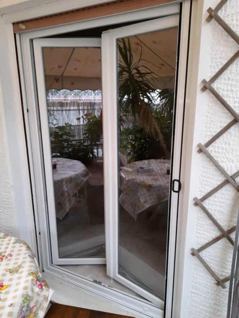 pvc κουφώματα ΤΕΧΝΟΠΑΝ παγκράτι