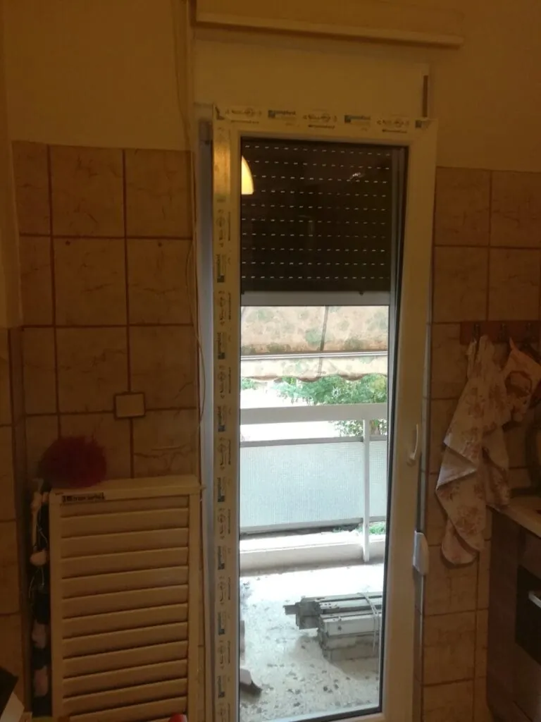 κουζινόπορτα pvc καλλιθέα τεχνοπαν